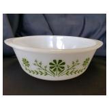Glasbake J2600 Green Daisy 1.5 Qt Casserole Dish