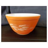 Pyrex 401 Autumn Harvest 750ml Mixing Bowl
