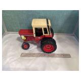 International 1586 Toy Tractor