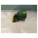 ERTL John Deere 9976 Cotton Picker - 1/64 Scale