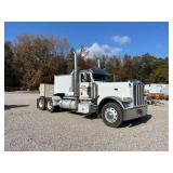 2009  PETERBILT  389 Truck