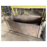 Steel Crate & Round Pipe