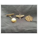 Vintage Gold Toned Brooch and Pendant Lot