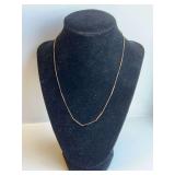 14 kt yellow gold 18" curb link bar chain 2.5 grams