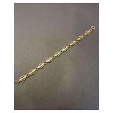 8" oval link bracelet 14kt  gold 11.1 grams
