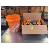 Box of Suction Lifters