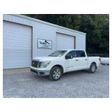 2018  NISSAN  Titan Truck