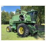 John Deere 6620 Combine with 2 Headers