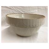 Ruckles Stoneware Bowl w/ Design, Base & Rim