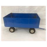 Ertl Ford 1:16 Toy Wagon, 17"L