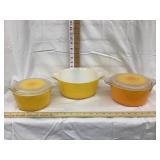 (3) Pyrex Casserole Dishes w/ (2) Daisy Lids, 8