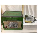 Spec Cast John Deere Armored Mo. A Toy Tractor,