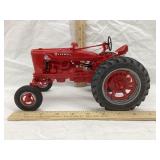 Yoderï¿½s Farmall Super MTA 1/16 Scale Plastic Toy