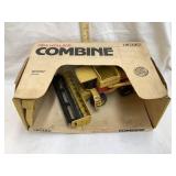 Vintage Ertl New Holland Toy Combine, 1:32 Scale,