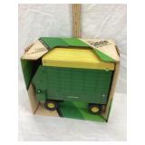 Vintage Ertl John Deere 1/16 Scale Toy ForaWagon,