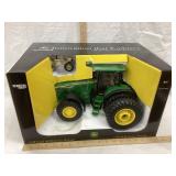 NIB Ertl Britains John Deere 1/16 Scale 8530