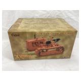 NIB Ertl Cletrac HG 1/16 Scale Toy Crawler, 2000