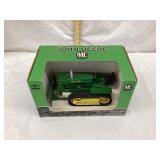 Spec Cast John Deere MC Crawler, NIB, 1:16 Scale