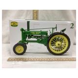 NIB Ertl John Deere BWH-40 Toy Tractor, 1/16