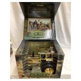 Ertl John Deere 4520 ï¿½Gold Chaserï¿½ Toy Tractor w/