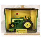 Ertl Britains John Deere 520 Toy Tractor, 1/16