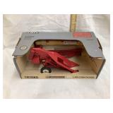Ertl IH McCormick Corn Picker, NIB, 1:16 Scale