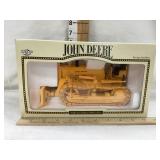 Ertl John Deere 420 Toy Crawler, 1/16 Scale, NIB