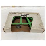 Vintage Scale Models Two-Roller Disc Toy, 1:16
