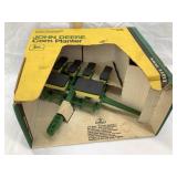 NIB Ertl John Deere 1/16 Scale Toy Corn Planter