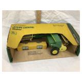 NIB Ertl John Deere 1/16 Scale Toy Baler