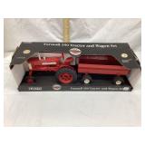 Ertl Farmall 350 Toy Tractor & Wagon Set, NIB,