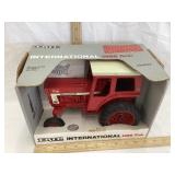 Ertl International 1466 Turbo 1/16 Scale Toy