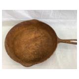 Griswold Cast Iron Skillet, RUST, NEEDS CLEANED,