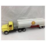 Ertl Shell Gasoline Adv. 1/20 Scale Toy Truck &