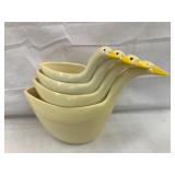 Vintage Plastic Geese Measuring Cups