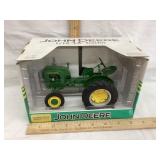 NIB SpecCast John Deere 1/16 Scale Toy LA