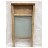Vintage Victory Glass Washboard, 17 3/4"T