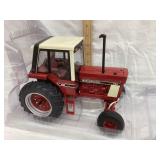 NIB 2018 National Farm Toy Show Ertl Case IH 886