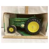 Ertl 1949/1954 John Deere Model R Toy Tractor,