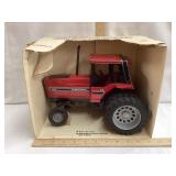 Ertl IH 5288 Toy Tractor W/ Cab, 1/16 Scale,