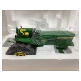 NIB Ertl Two-Cylinder Club John Deere 4000 1/16