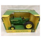 NIB Ertl John Deere 1962 1010 Special 1/16 Scale