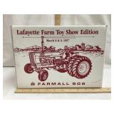 Ertl HI Farmall 806 Toy Tractor, 1/16 Scale, NIB,