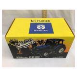 Ertl 1997 Show New Holland 8260 Toy Tractor, 1:16