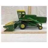 Vintage Ertl John Deere 6600 Combine, 1/16 Scale,