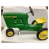ESKA John Deere '3 Hole' 10 Pedal Tractor,