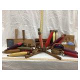 Lot of Wooden Decor Primitives & (18) Wooden