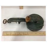 Vintage Cast Iron Spong