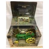 NIB Ertl John Deere BW Tractor w/ Umbrella 1/16