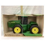 Ertl John Deere 8760 4-Wheel Drive Toy Tractor,